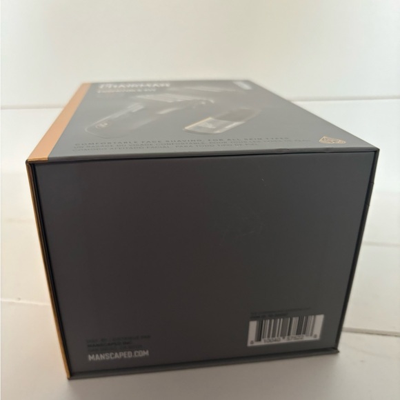 The Chairman Pro Essentials Kit Manscaped Electric Foil Shaver - Picture 5 of 5